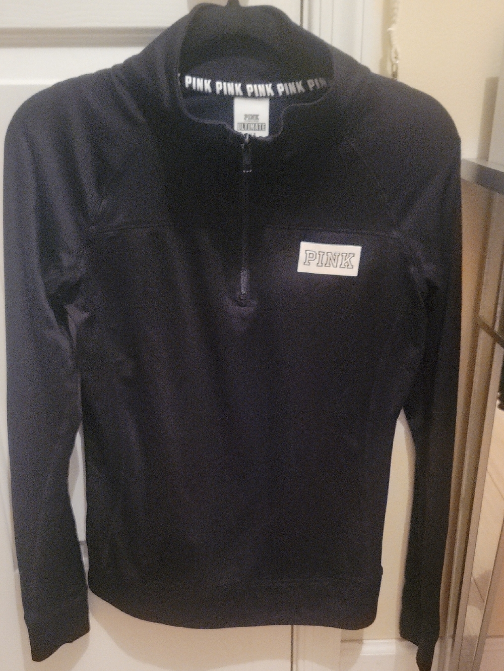 Victoria's Secret Pink. Black Ultimate Top. Size Small. Like New!!! - Picture 7 of 7